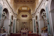 L'interno della chiesa (foto *)